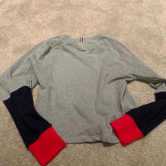 Top - Picture 2 of 3